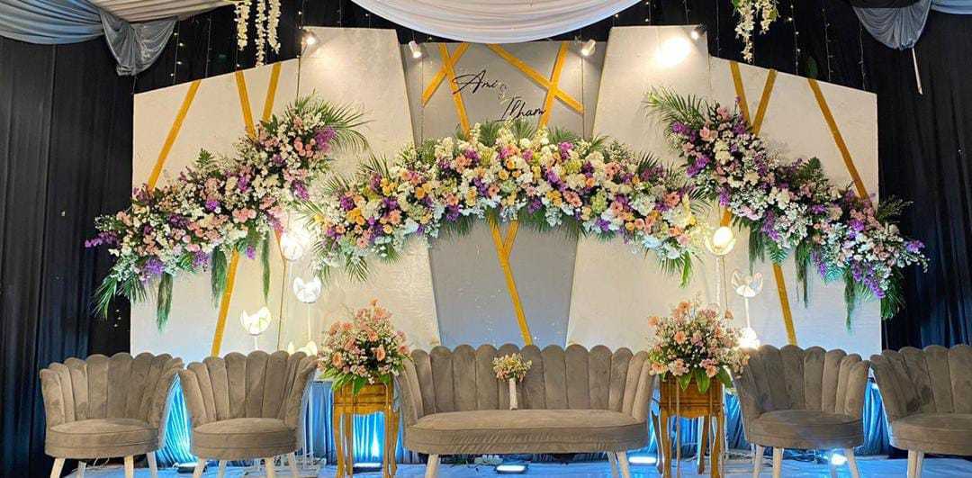 Mountains in the Clouds